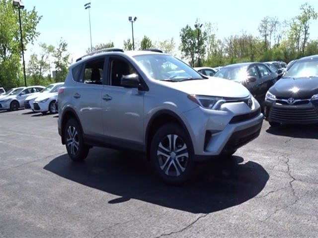 Toyota RAV4 2017 photo 2